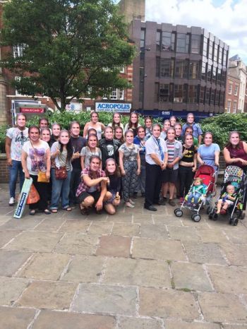 A pack of Chris de Burghs